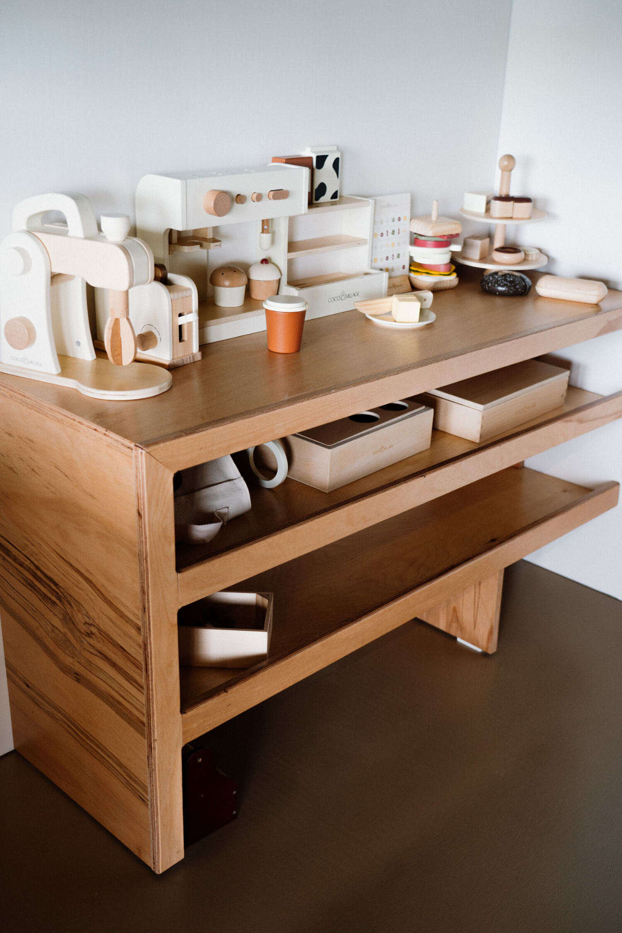 Wooden play café bar with toy espresso machine